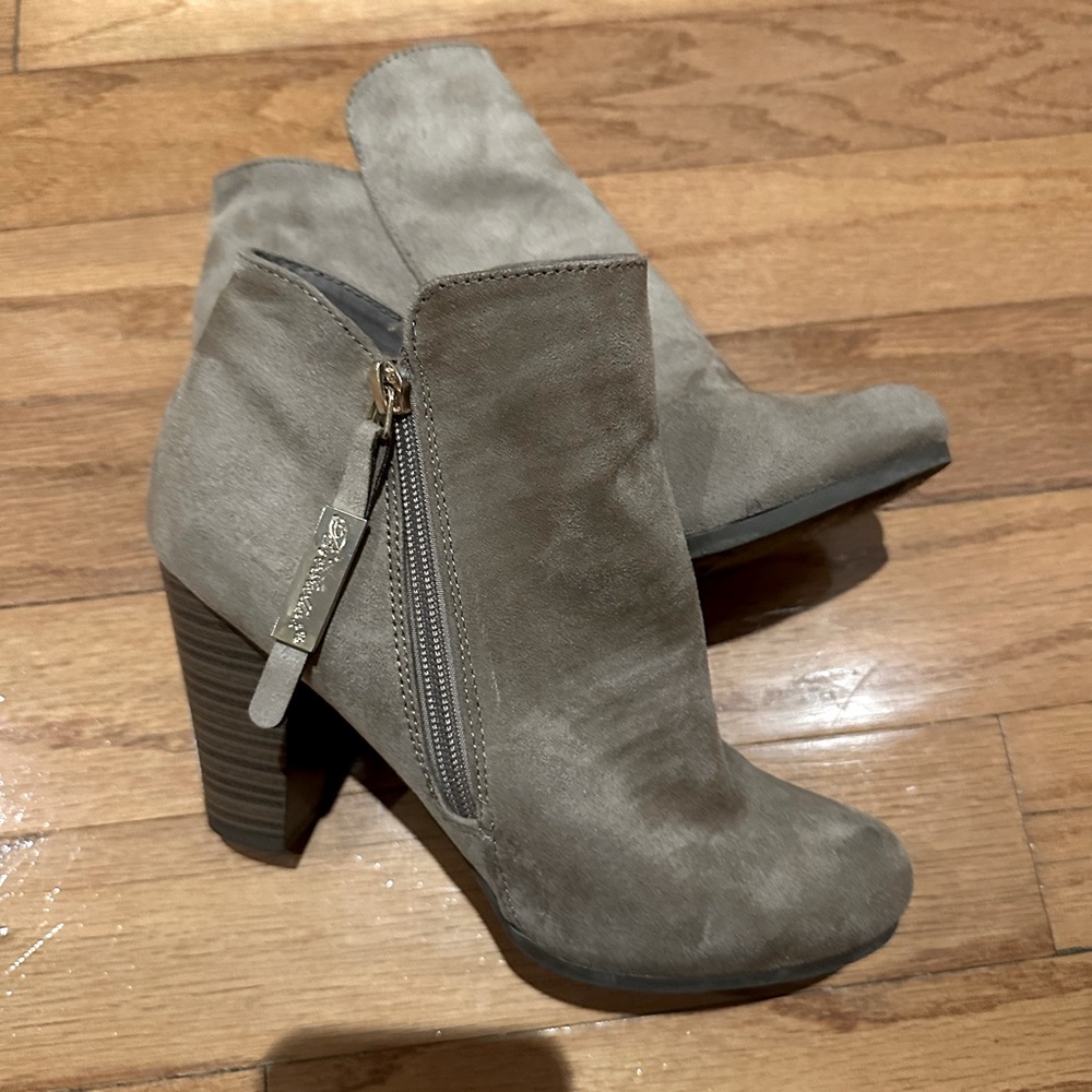 Breckelles Suede Ankle Boots size 7